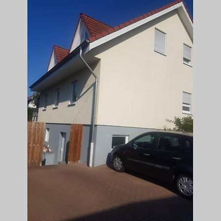 Schoene Wohnung In Karben - Rendel, Mit Freisitz Екстериор снимка