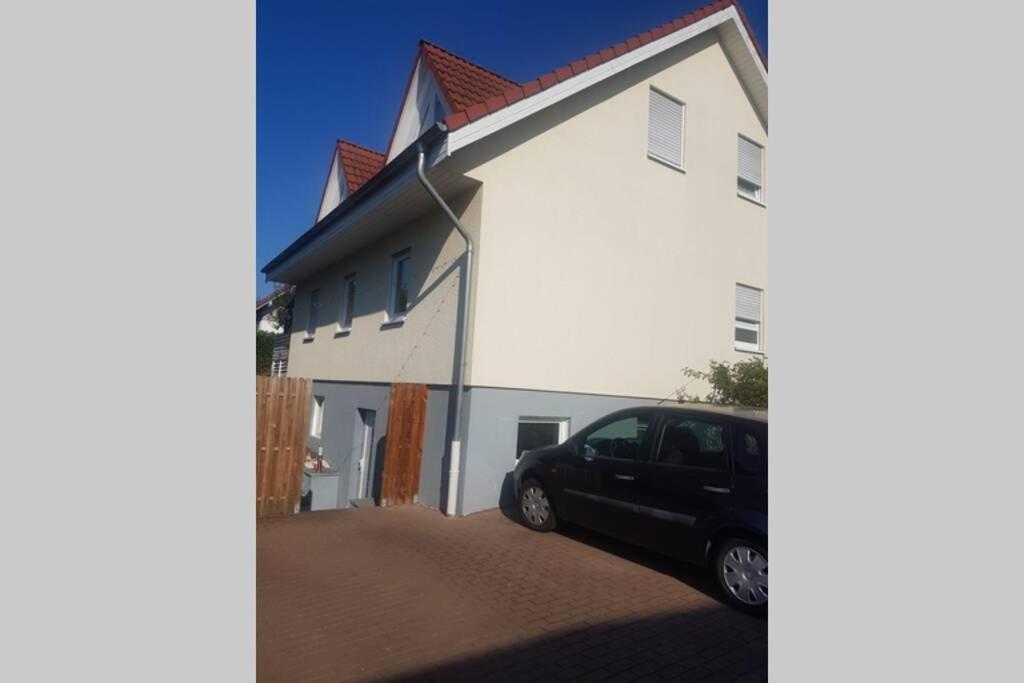 Schoene Wohnung In Karben - Rendel, Mit Freisitz Екстериор снимка