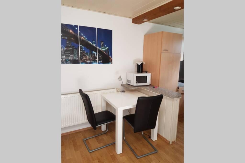 Schoene Wohnung In Karben - Rendel, Mit Freisitz Екстериор снимка